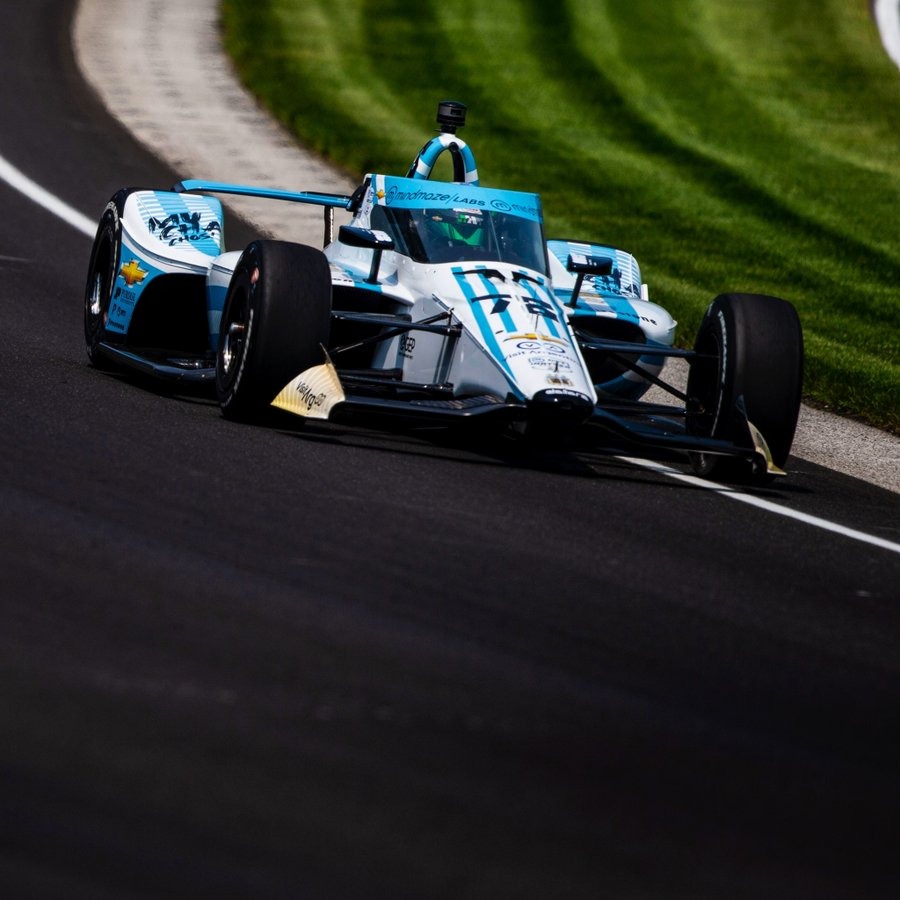 Las fotos del auto de Canapino en los boxes de Indianápolis: canapino 5.jpeg